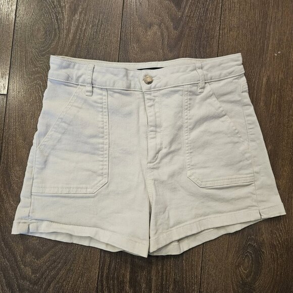💥$5 ADD ON - Dynamite White Minimalist Jean High Waisted Shorts Size 27 - Picture 1 of 9